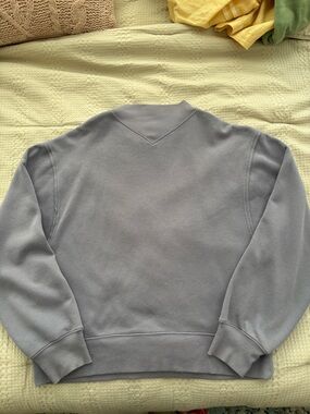 Alo Accolade Pullover Crewneck Sweater in Purple